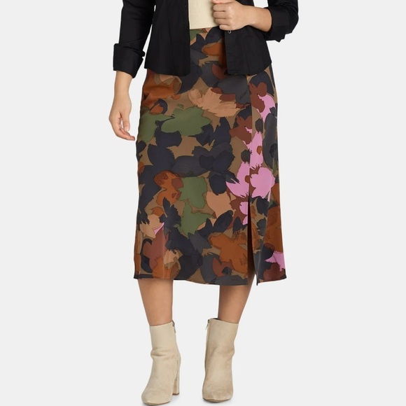 🔵 Multi colored abstract print midi skirt women’s NWT size medium - Picture 1 of 6